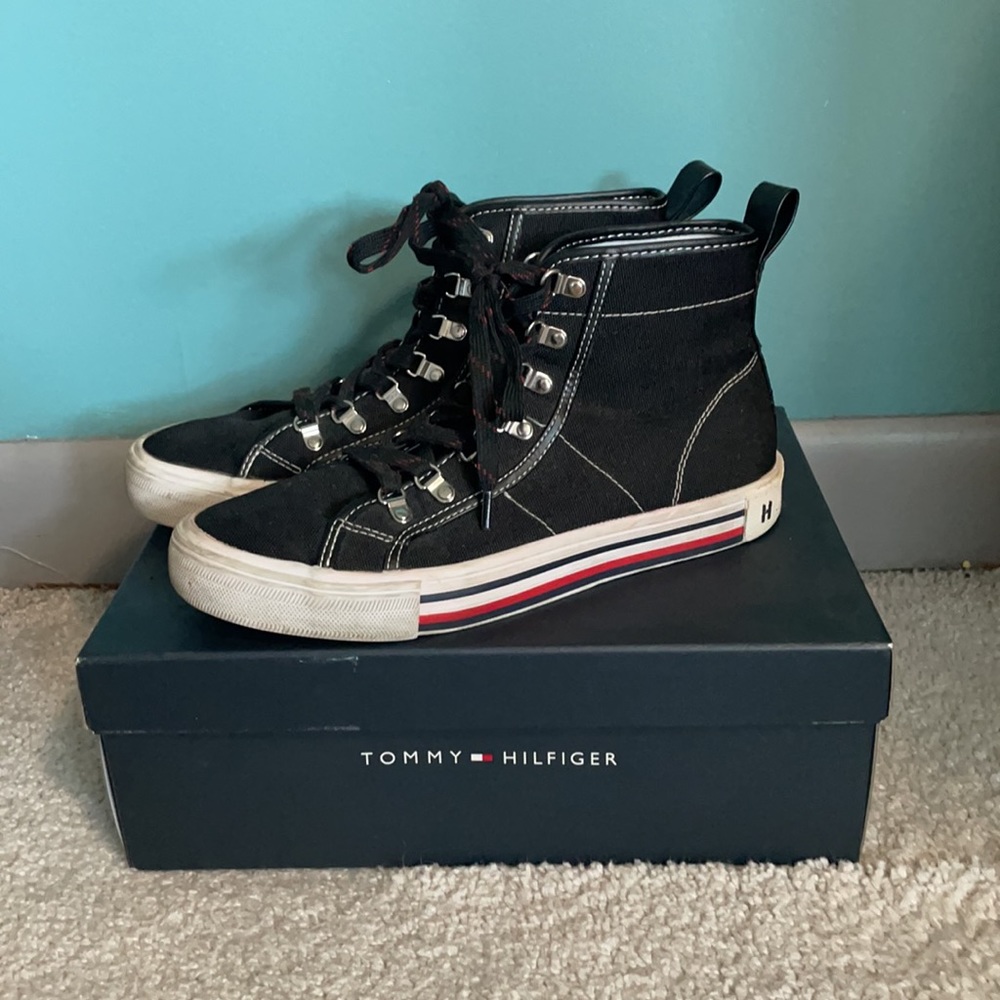 Tommy Hilfiger women’s hero high tops